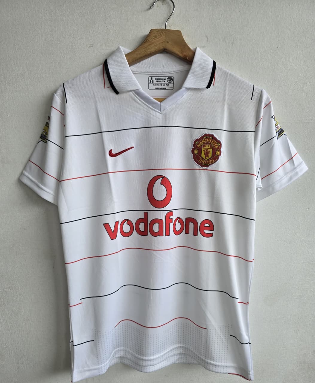 Man Utd 2003-2005 third (RONALDO) - View 1